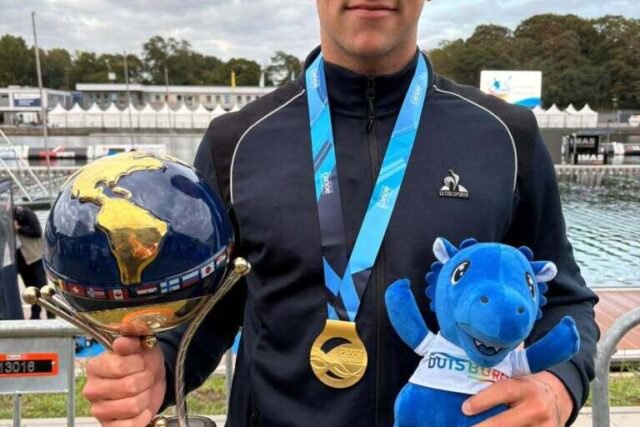 Nathan Lemoine (canoë), fait partie des nominés pour le titre de Sportif de l’année 2026, trophée du Conseil Départemental. (© Page FB Canoë-club d'Avranches.)