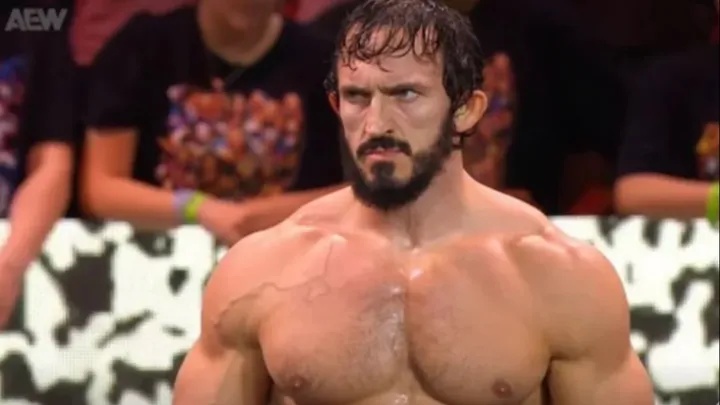Benjamin Satterley, estrela do wrestling, encontrado morto 24 horas após subir ao ringue
