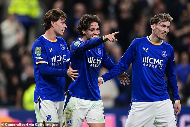 Hayden Hackney and James Garner were on target as Everton reached the Carabao Cup quarter-finals with a 3-1 victory over Newcastle