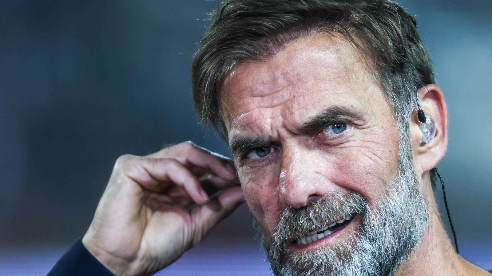 Jürgen Klopp schaut nachdenklich.