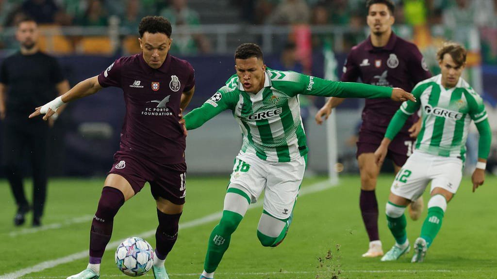 Betis-FC Porto (Julio Munoz/EPA)