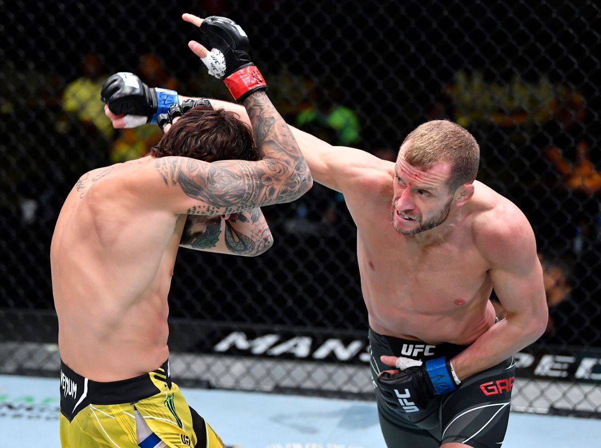 Davey Grant shows why he was appointed striking coach at Syndicate MMA