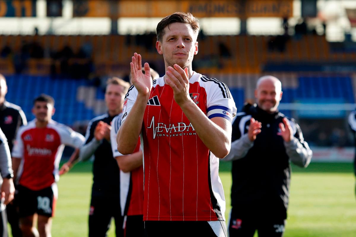 Jack Fitzwater of Exeter City applauds fans following victory during the EFL League 2 match between Shrewsbury Town and Exeter City at The Croud Meadow, Shrewsbury on 10 October 2026 (Photo: Steve Taylor/PPAUK)