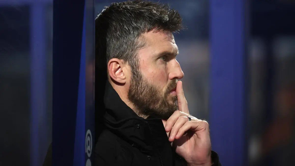 AS Roma defender eyed by Manchester United and two other Premier League clubs