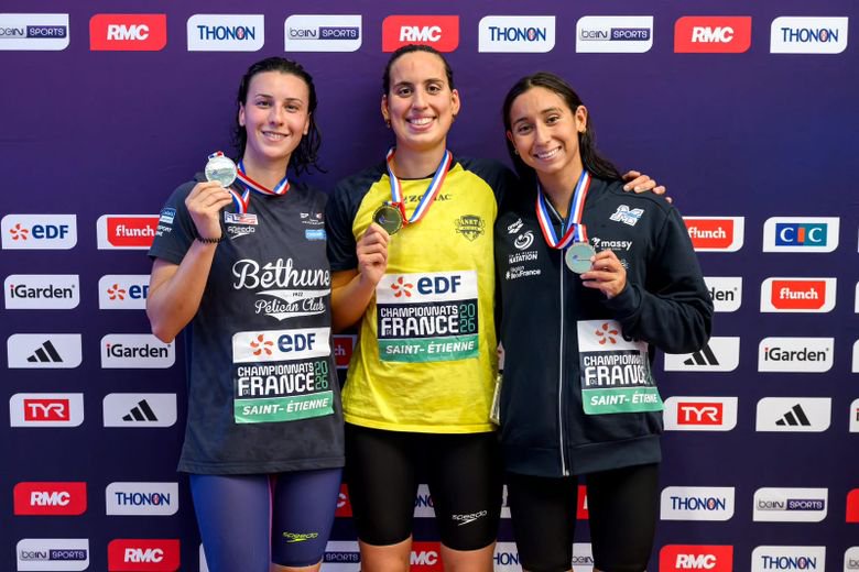 La Castraise a été sacrée championne de France du 400 m 4 nages devant Cyrielle Duhamel, avec un nouveau record personnel en 4:44.65.