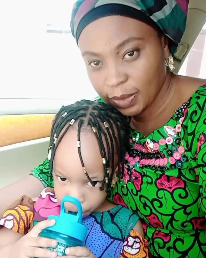 nollywood - Actress, Maureen Solomon Celebrates Her Daughter's 3rd Birthday(Video)  9fd5db9853ec45dca5080b2f3a434cd0?quality=uhq&format=webp&resize=720