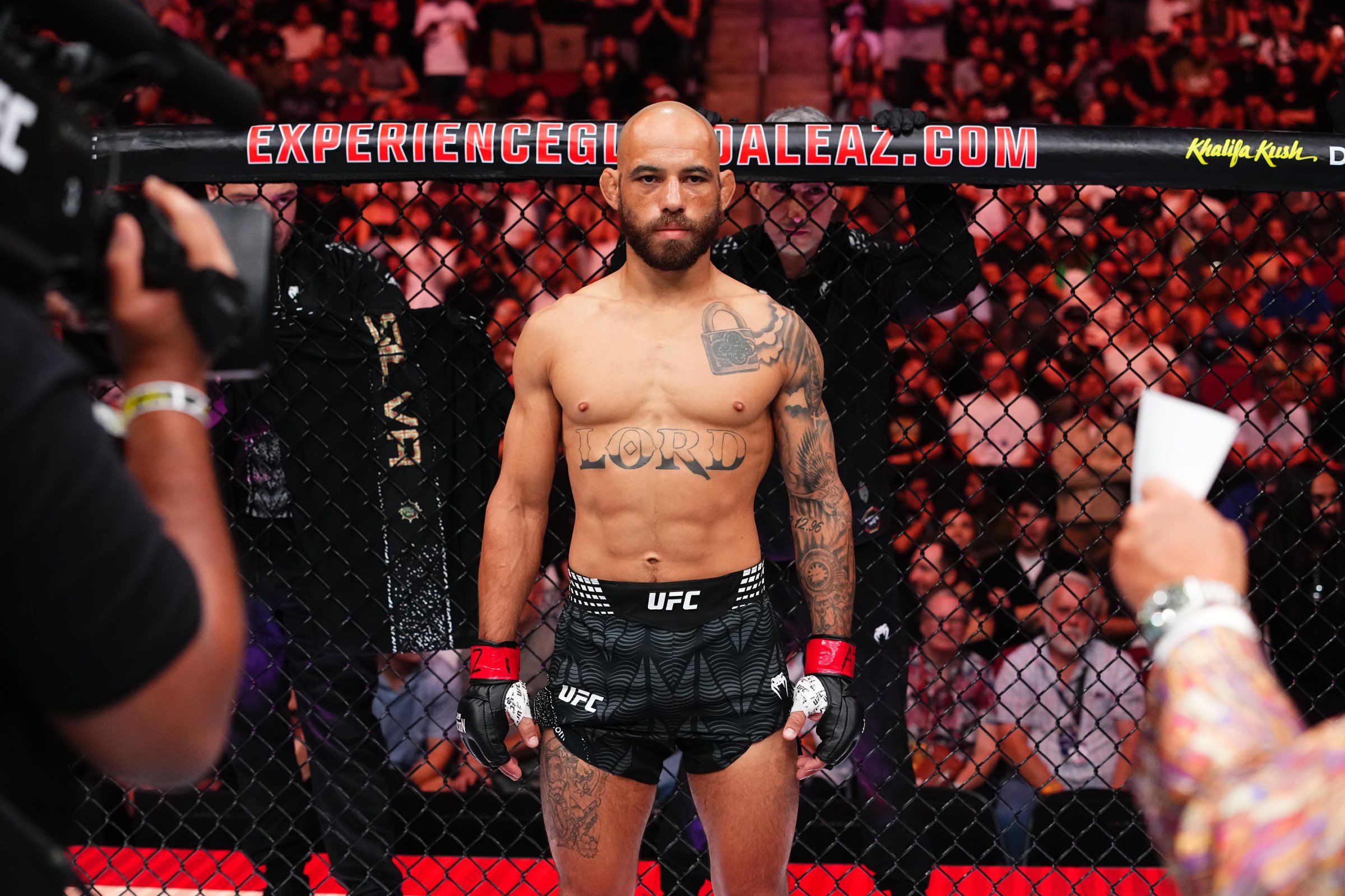 Noche UFC: Silva v Delgado