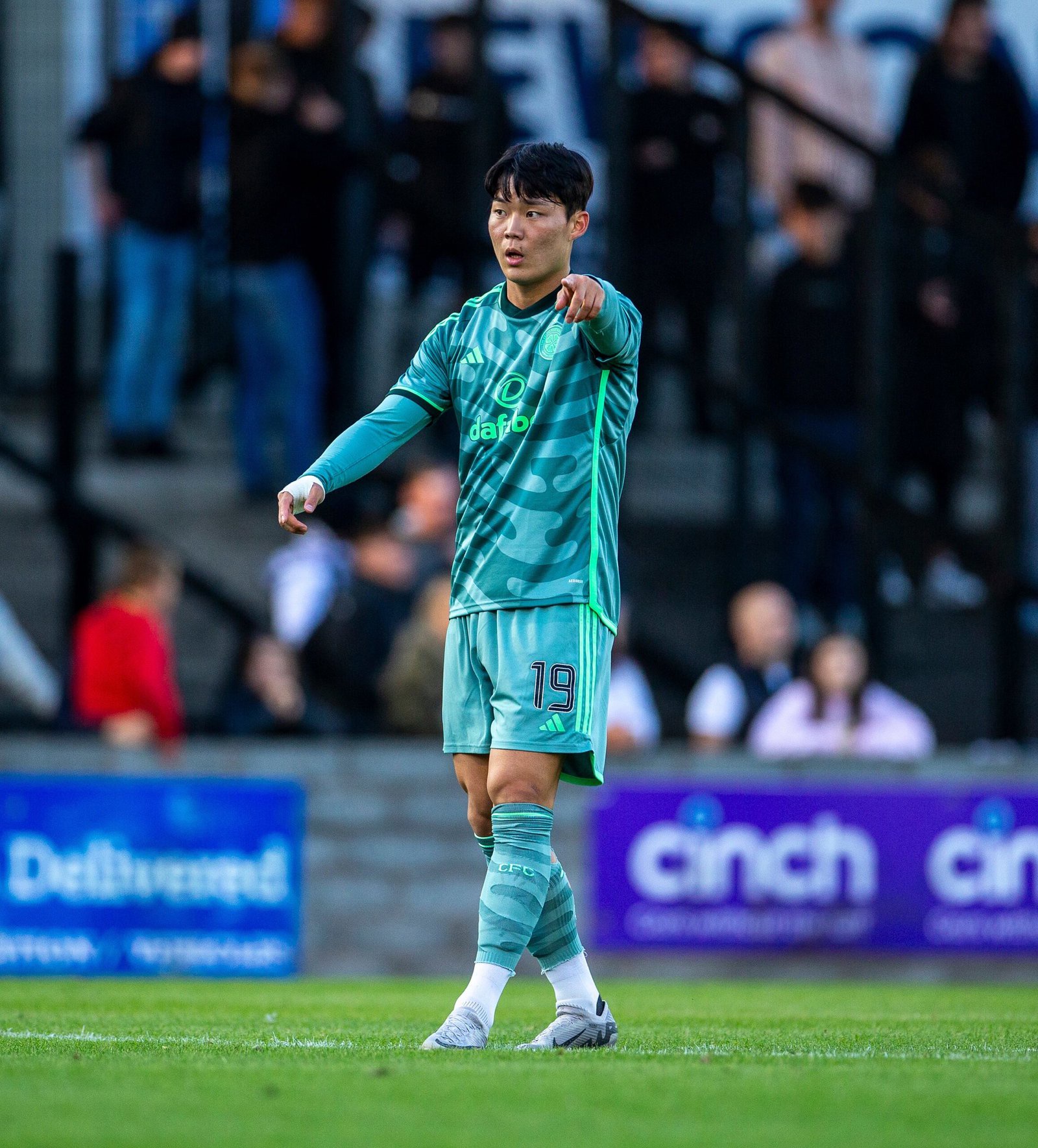 Former Celtic Striker Fires Warning With European Double Ahead of Parkhead Return