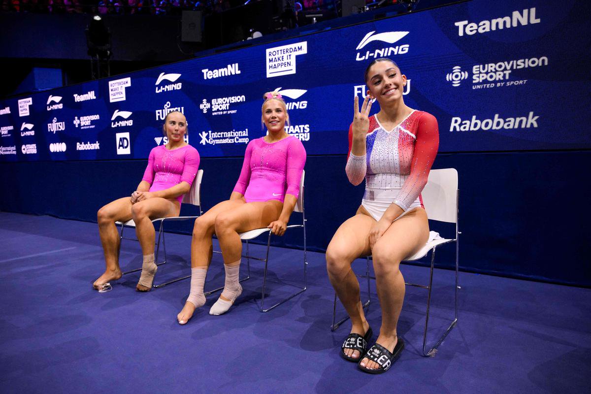 La Mérignacaise, heureuse, aux côtés des deux Américaines qui ont terminé première et deuxième de la finale.