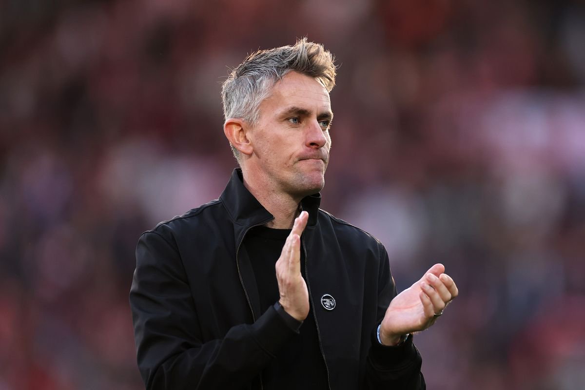 Kieran McKenna, Manager of Ipswich Town, applauds the fans at the end of the Premier League match between Brentford FC and Ipswich Town FC at Gtech Community Stadium