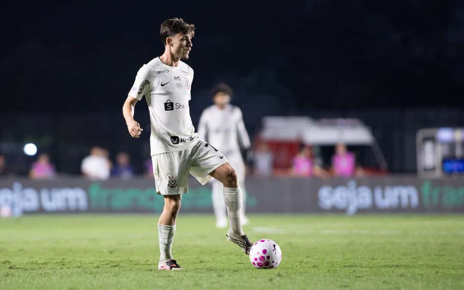 Timão está na 18° colocação do Brasileirão (Foto: Thiago Vasconcelos Dos Santos/AGIF)