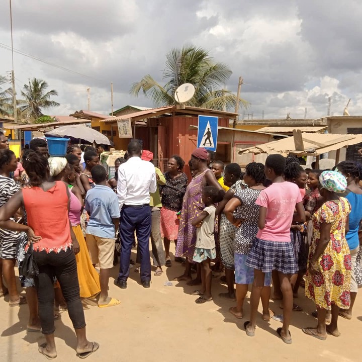 Angry mob chases taxi driver in another kidnap attempt at Takoradi. 56