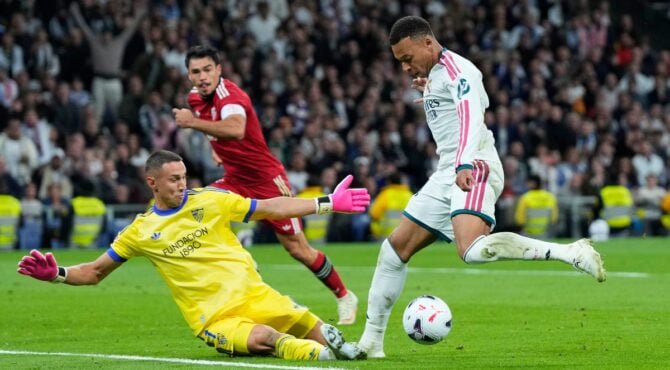 kylian mbappé real madrid – séville (1)