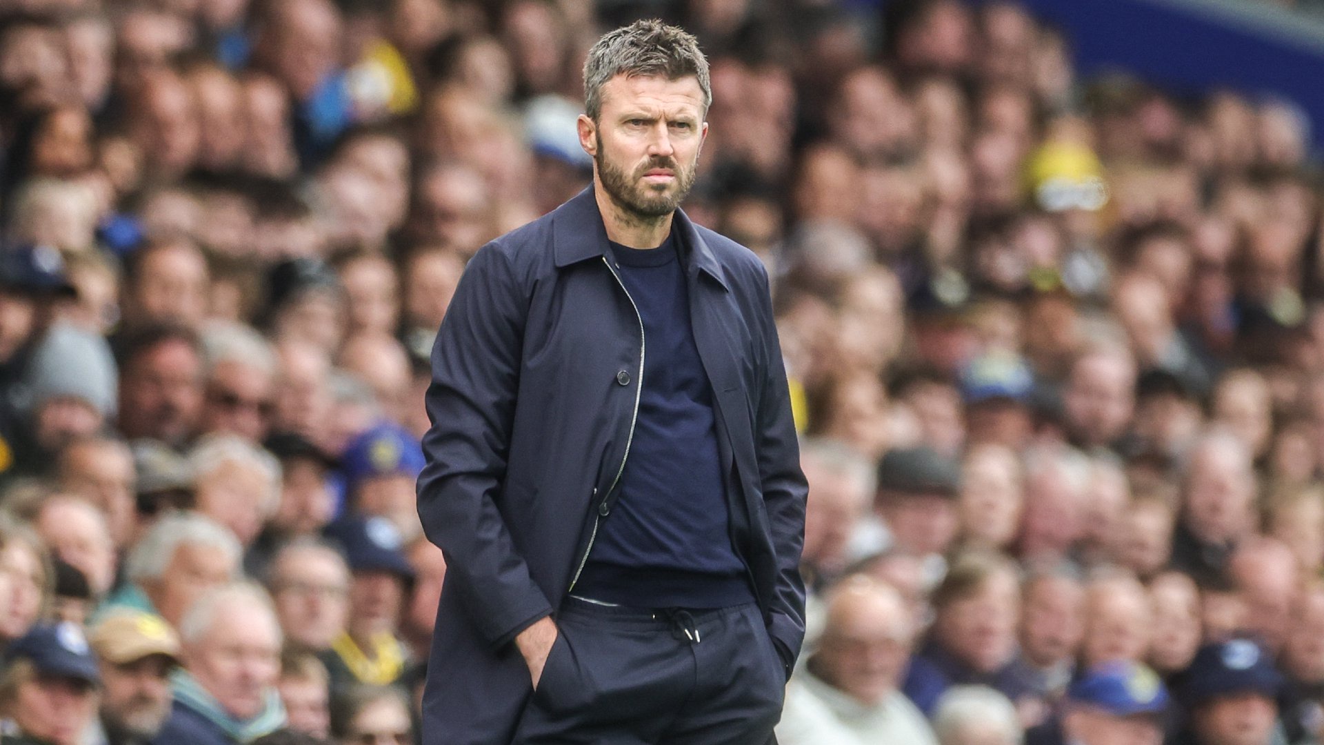 Neville expects Man Utd to give under-fire Carrick until January