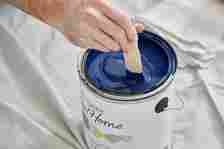 Mixing can of paint