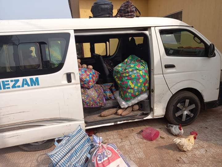 May be an image of car, outdoors and text that says "EZAM EZ"