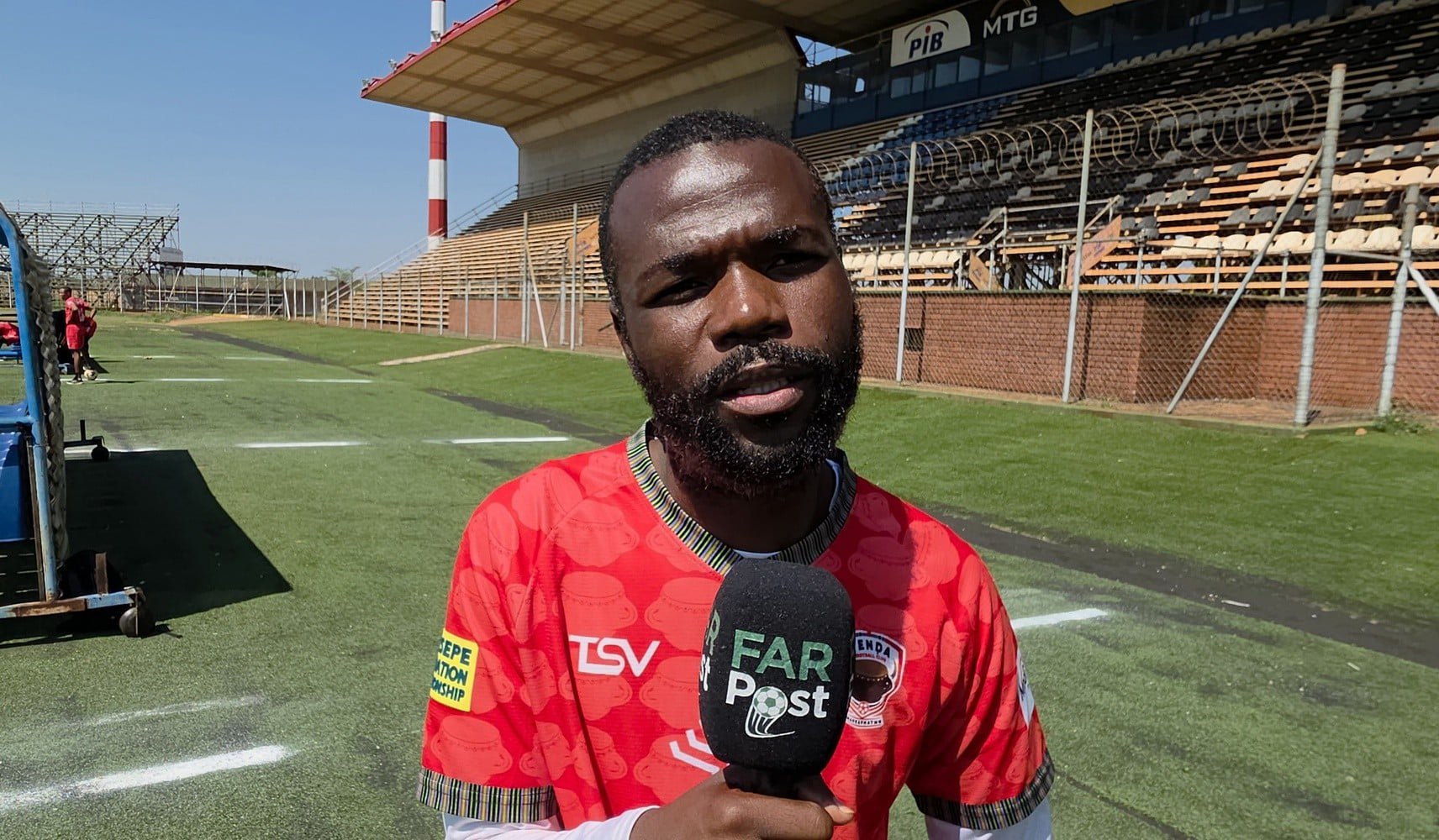 Knox Mutizwa talking to FARPost at the Thohoyandou Stadium.
