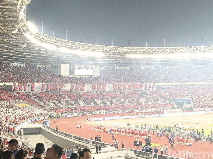 Suporter Timnas di Indonesia vs Australia