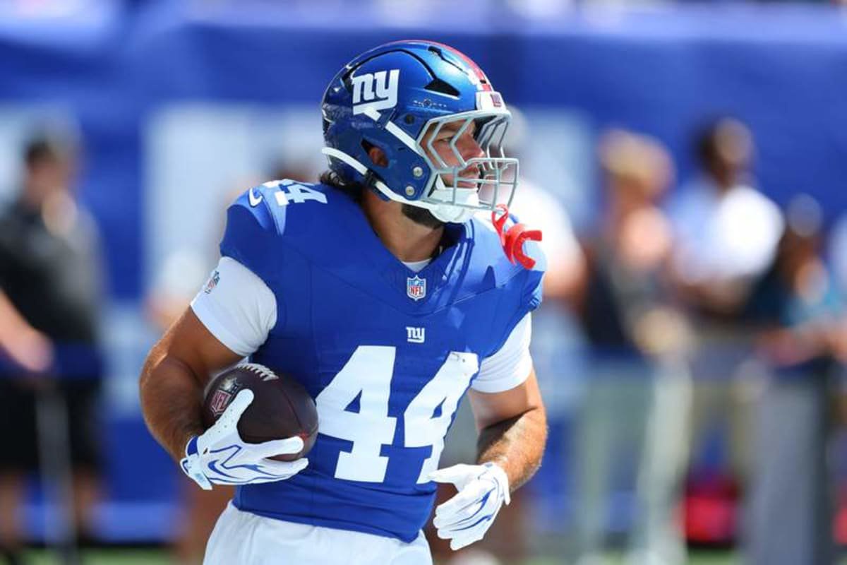 EAST RUTHERFORD, NJ – AUGUST 15: Cam Skattebo 44 of the New York Giants warms up prior to the pre-season game against the Minnesota Vikings on August 15, 2026 at MetLife Stadium in East Rutherford, New Jersey. Photo by Rich Graessle/Icon Sportswire NFL, American Football Herren, USA AUG 15 Vikings at Giants EDITORIAL USE ONLY Icon26081530552 ©IMAGO/Icon Sportswire