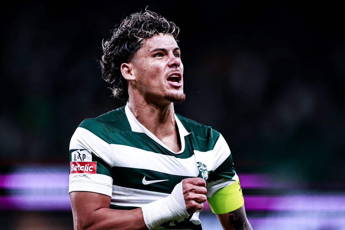 Maxi Araujo of Sporting Clube de Portugal celebrates scoring his side's first goal of the match during the Primeira Liga Portugal Betclic match between Sporting CP and FC Alverca at Estadio Jose Alvalade in Lisboa, on August 22, 2026. (Photo by Rodrigo Moreira/NurPhoto via Getty Images)