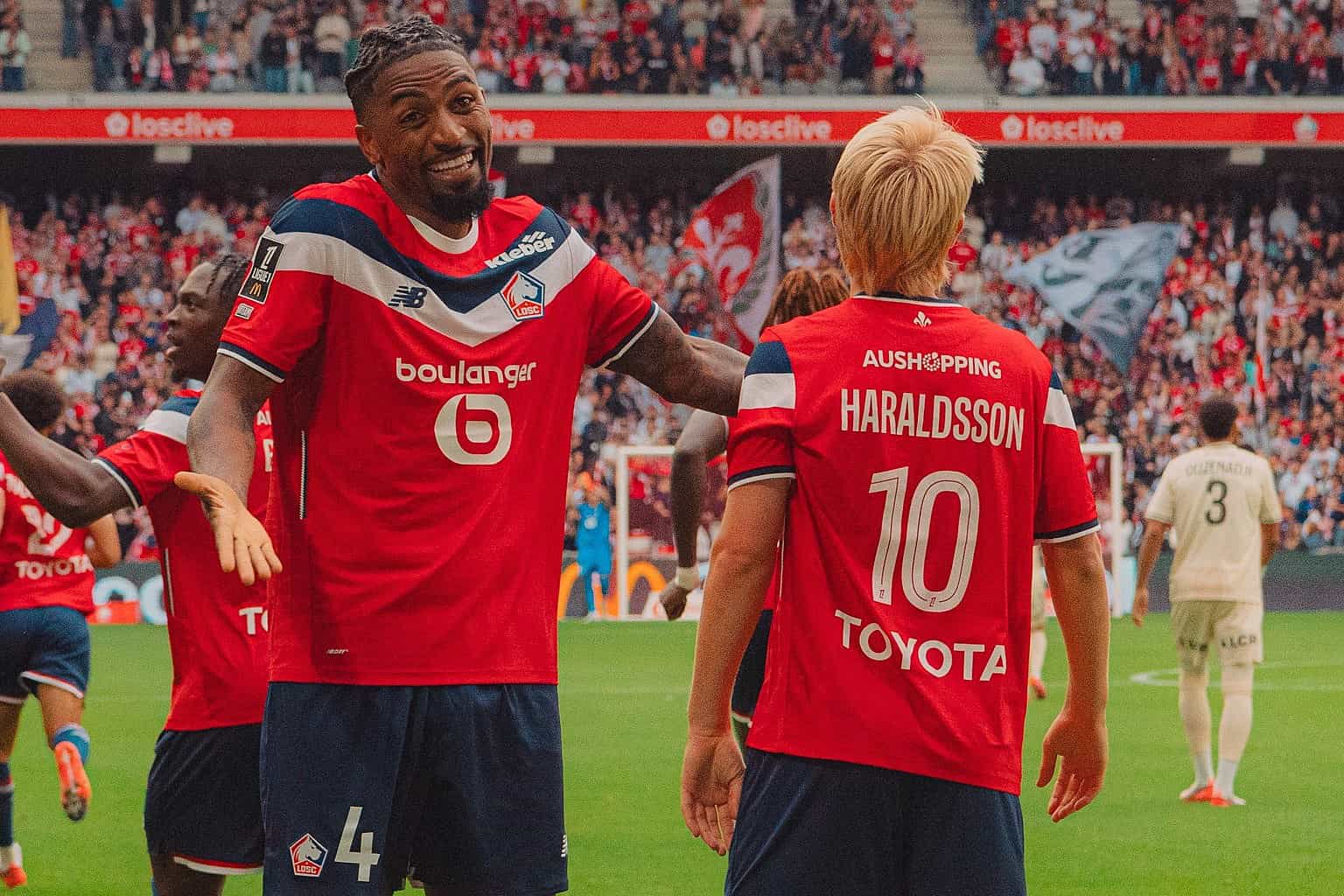 Hakon Haraldsson et Alexsandro, joueurs du LOSC.