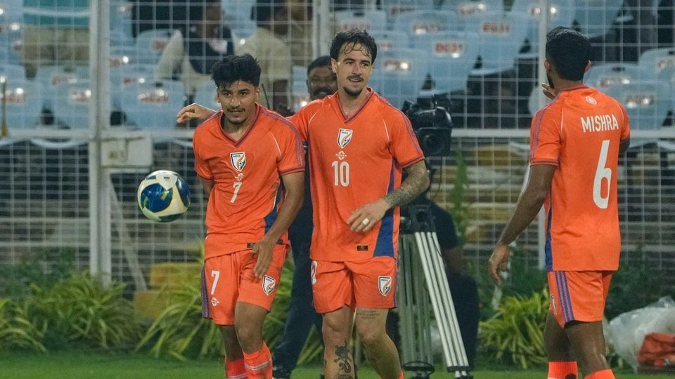 India's Anirudh Thapa, left, celebrates with Ryan Williams. (PTI)