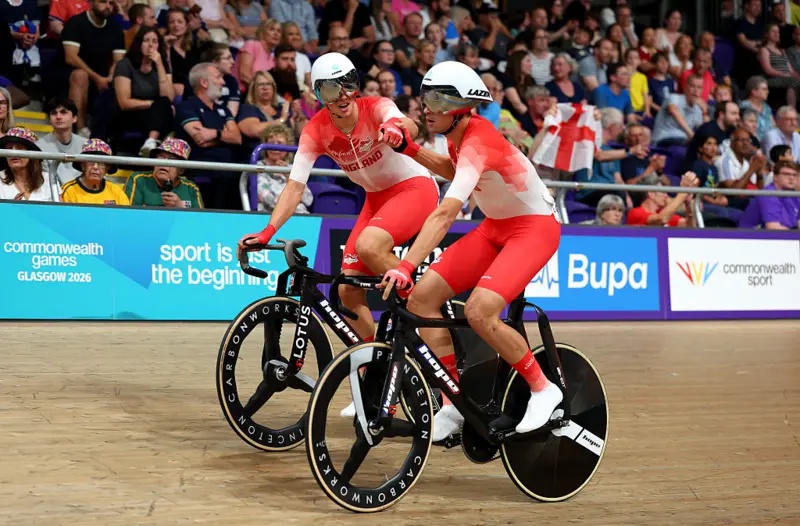 Henry Hobbs and Ethan Vernon celebrate gold and silver medals at the Glasgow 2026 Commonwealth Games