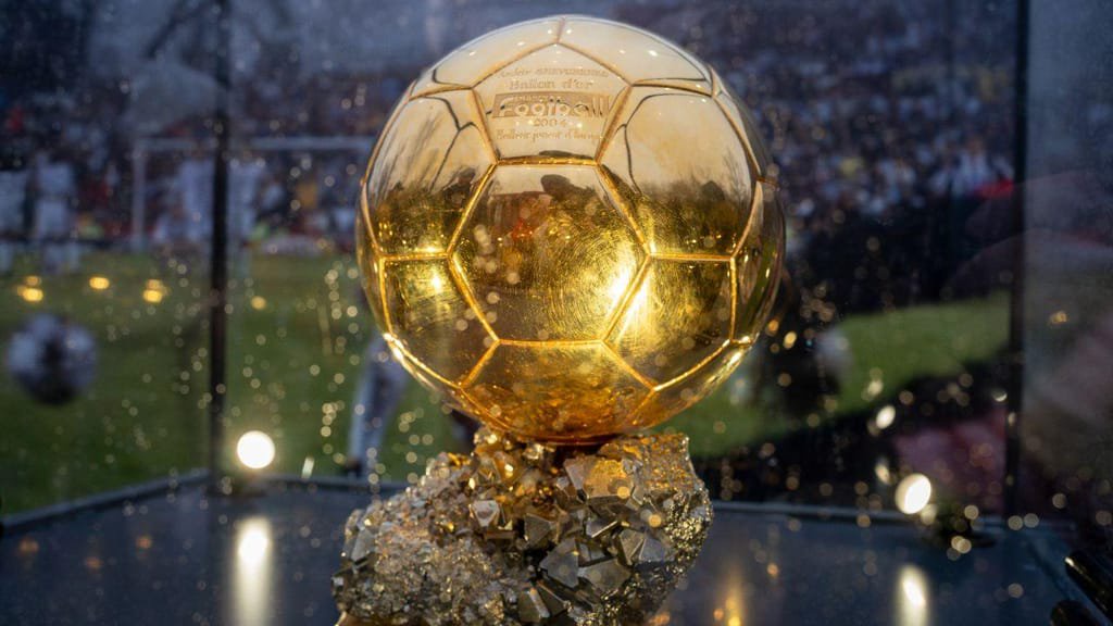 Bola de Ouro (AP Photo/Alex Babenko)