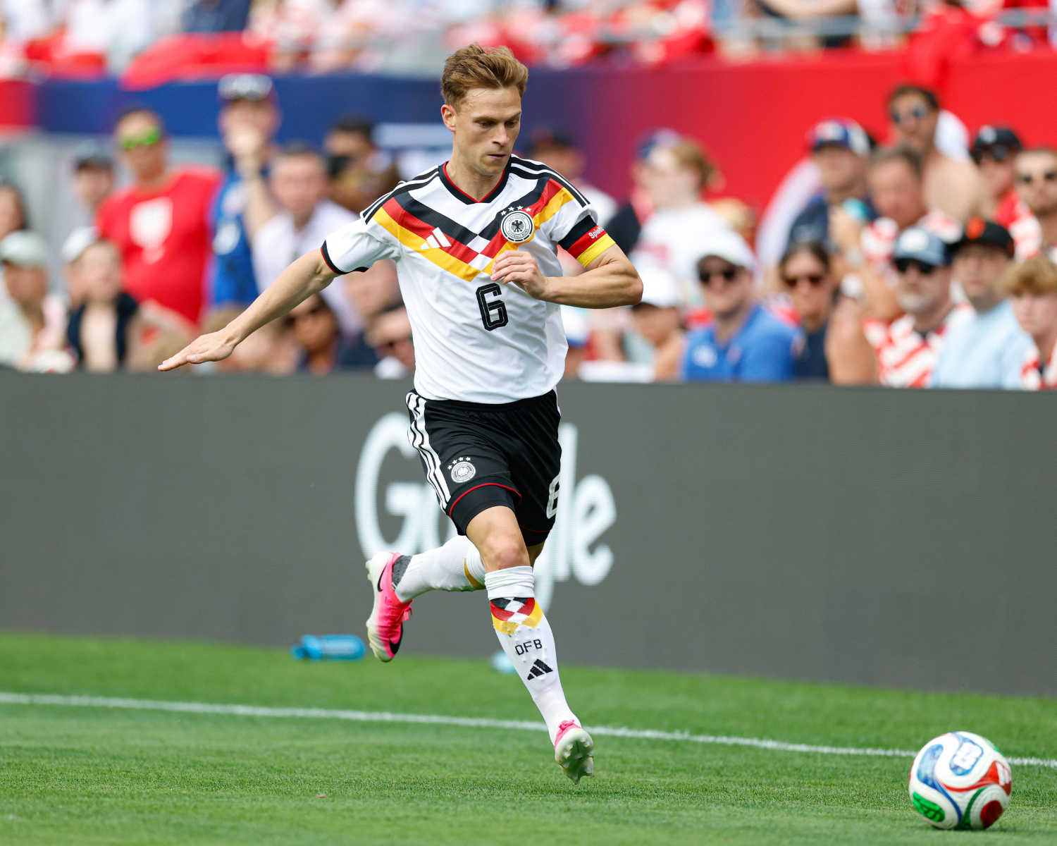 Joshua Kimmich verdient beim FC Bayern München ein Bruttomonatsgehalt von rund 1,67 Millionen Euro. 
