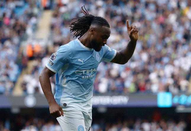 Soccer Football - Premier League - Manchester City v Sunderland - Etihad Stadium, Manchester, Britain - September 20, 2026 Manchester City's Antoine Semenyo celebrates scoring their third goal Action Images via Reuters/Lee Smith EDITORIAL USE ONLY. NO USE WITH UNAUTHORIZED AUDIO, VIDEO, DATA, FIXTURE LISTS, CLUB/LEAGUE LOGOS OR 'LIVE' SERVICES. ONLINE IN-MATCH USE LIMITED TO 120 IMAGES, NO VIDEO EMULATION. NO USE IN BETTING, GAMES OR SINGLE CLUB/LEAGUE/PLAYER PUBLICATIONS. PLEASE CONTACT YOUR ACCOUNT REPRESENTATIVE FOR FURTHER DETAILS..