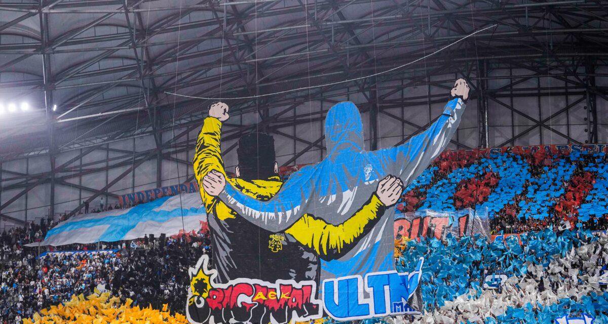 Le tifo spécial pour OM - AEK