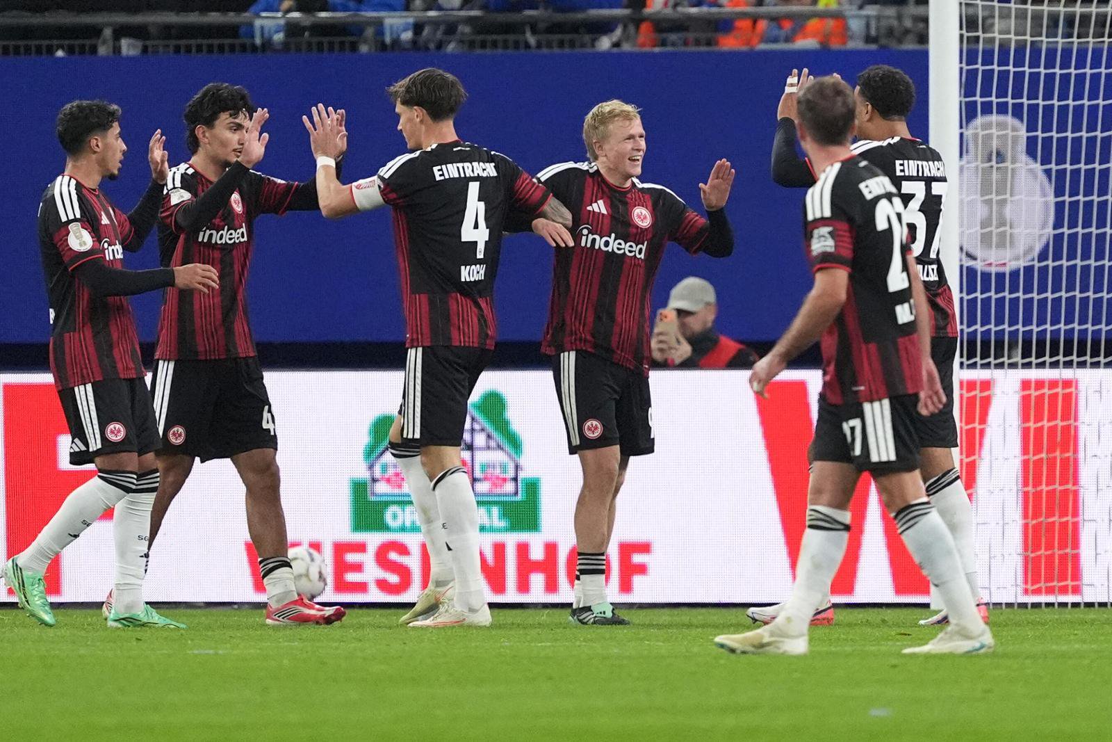 Die Freude war groß nach dem Pokalsieg der Eintracht beim HSV.