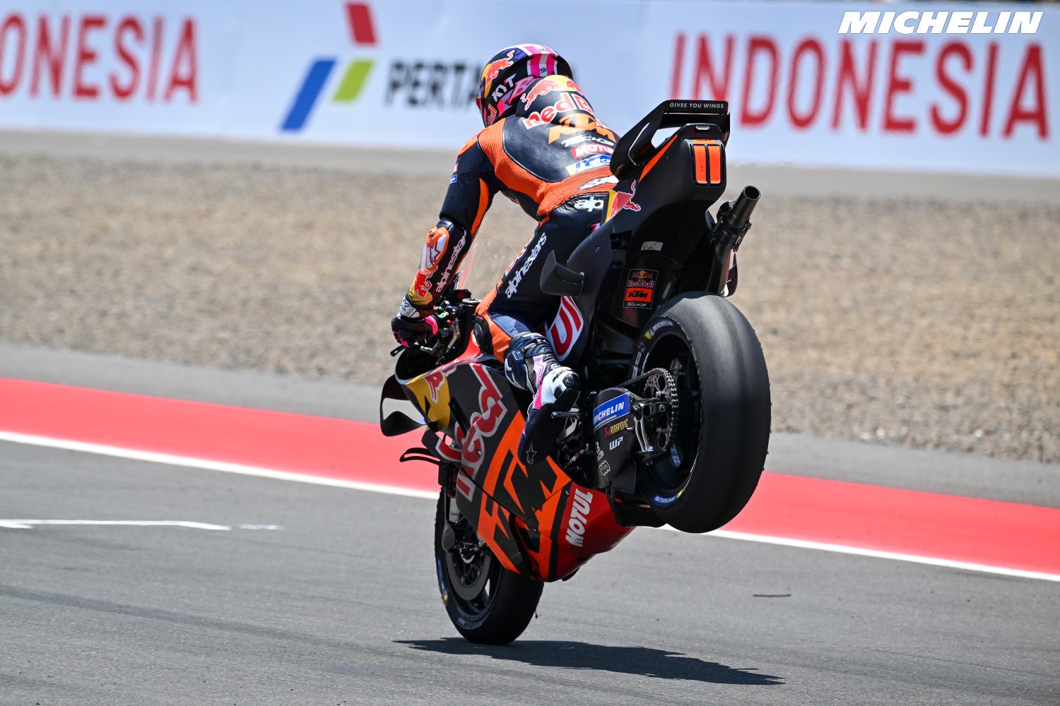 Bastianini dénonce l’accès injuste aux tests de MotoGP 2027, Bagnaia et Quartararo mis sur la touche.