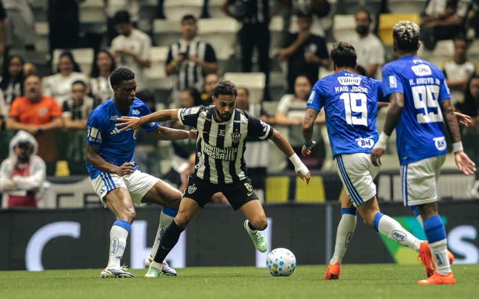 Lodi no clássico contra o Cruzeiro (Foto: Pedro Souza / Atlético)