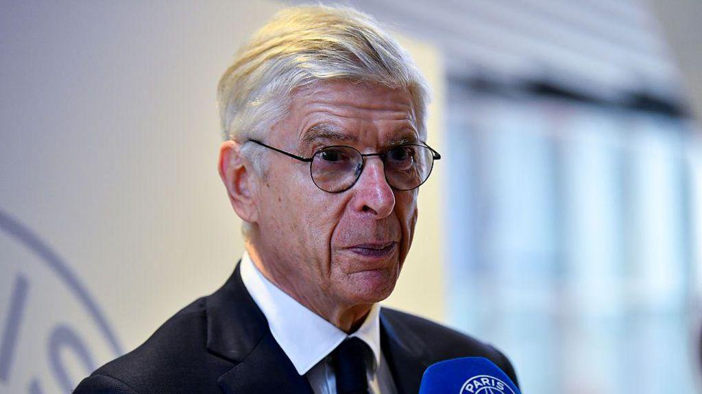 Arsene Wenger run, football needs you