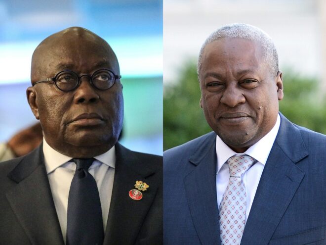 Le président ghanéen sortant Nana Akufo-Addo (g) et son challenger John Dramani Mahama