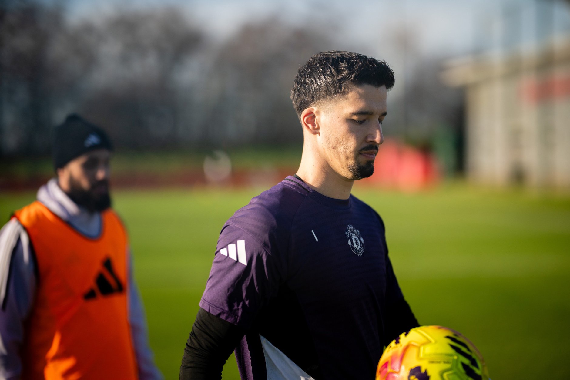 Altay Bayindir in training for Manchester United