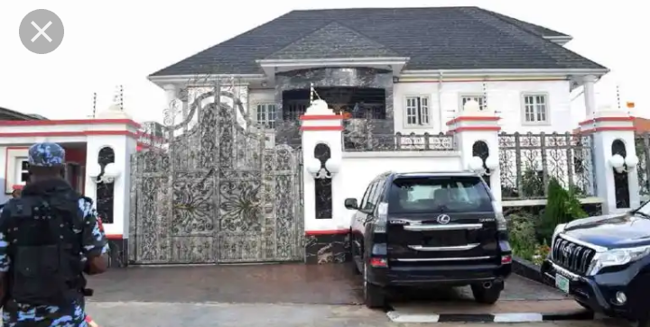 This Is Not The White House It Is A Multi Million Naira Golden Mansion Owned By E Money Worth Over N0 Million Lifestyle Nigeria