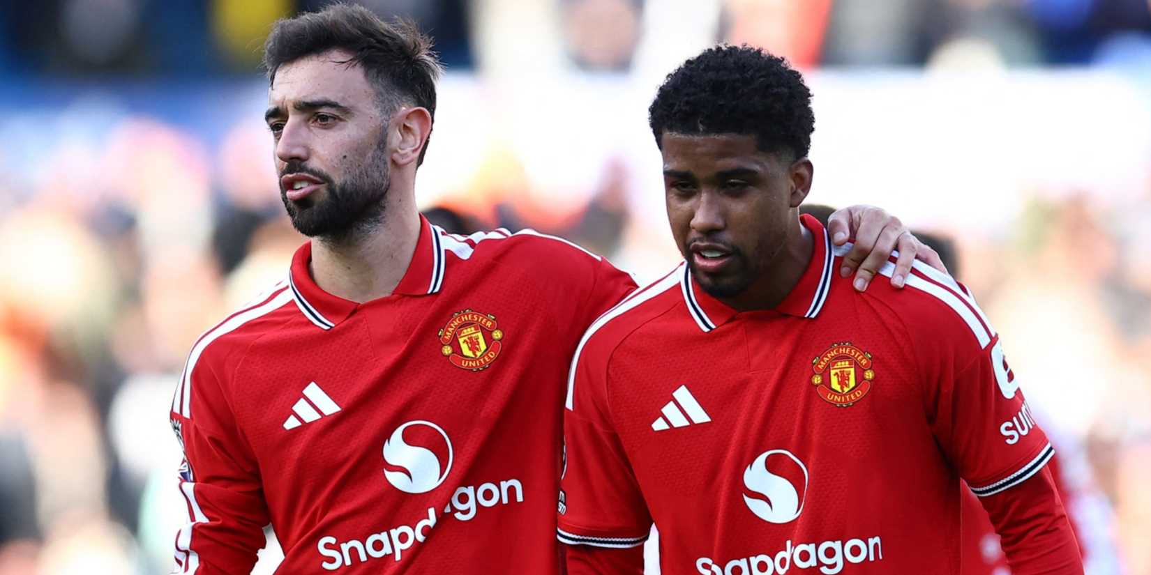 Manchester United players after Leeds draw