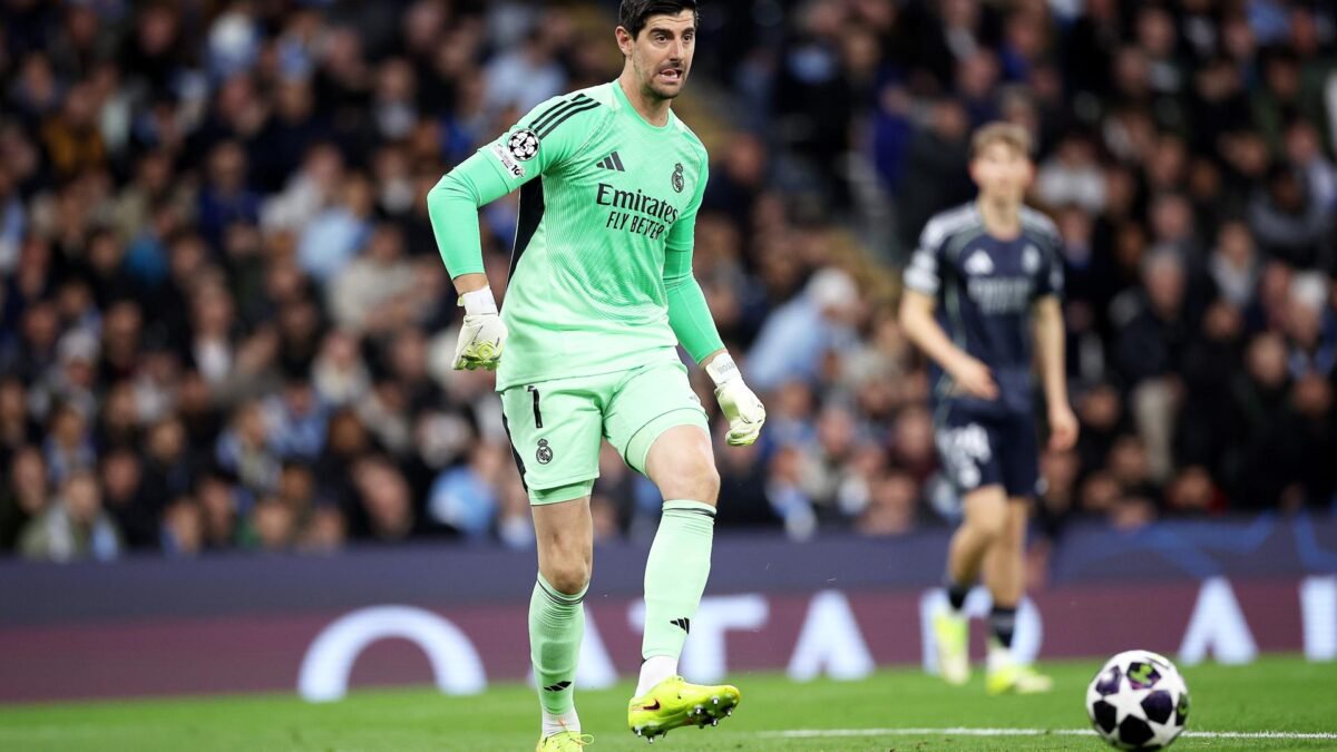 Courtois diz ter sido expulso de grupo de mensagens da Bélgica