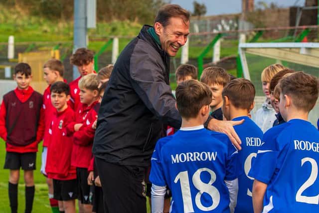Glentoran manager Duncan Ferguson enjoying a coaching session with under 13s from the Oval club, Dundela and Dungoyne. (Photo by Glentoran FC)