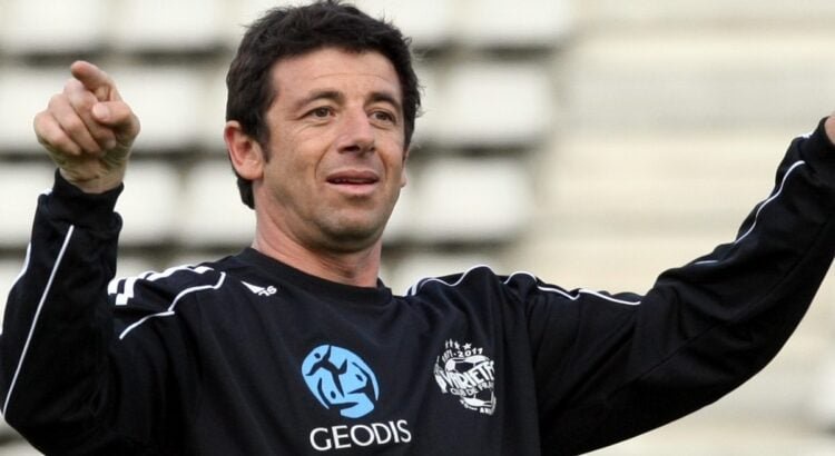 patrick-bruel-fustige-un-debut-de-bashing-autour-de-lentraineur-des-bleus-le-chanteur-compare-ca-a-celui-de-98-pour-aime-jacquet