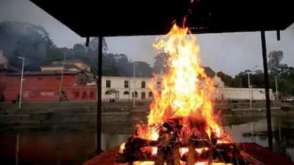 परिजनों ने किया हंगामा, पुलिस ने युवक के घर से बरामद किया सिर