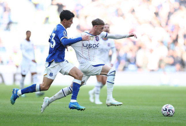 LIVERPOOL, ENGLAND - OCTOBER 17: Cole Palmer of Chelsea is fouled by Christian Norgaard of Everton during the Premier League 2026/27 match between Everton and Chelsea FC at Hill Dickinson Stadium on October 17, 2026 in Liverpool, England. (Photo by Molly Darlington/Getty Images)