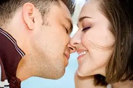 8 Types of Kisses and their Meaning