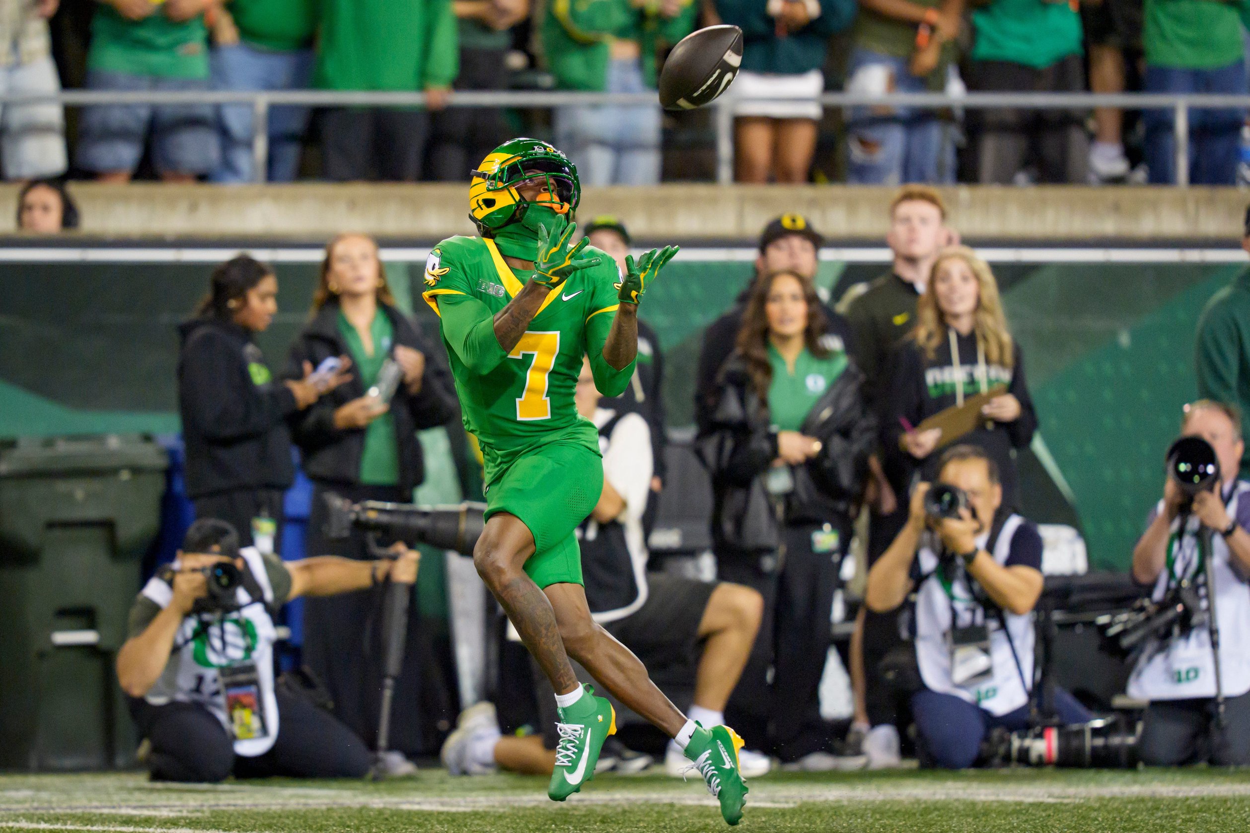 Oregon wide receiver Evan Stewart hauls in a touchdown reception as the Oregon Ducks host the Portland State Vikings on Sept. 18, 2026, at Autzen Stadium in Eugene, Oregon.