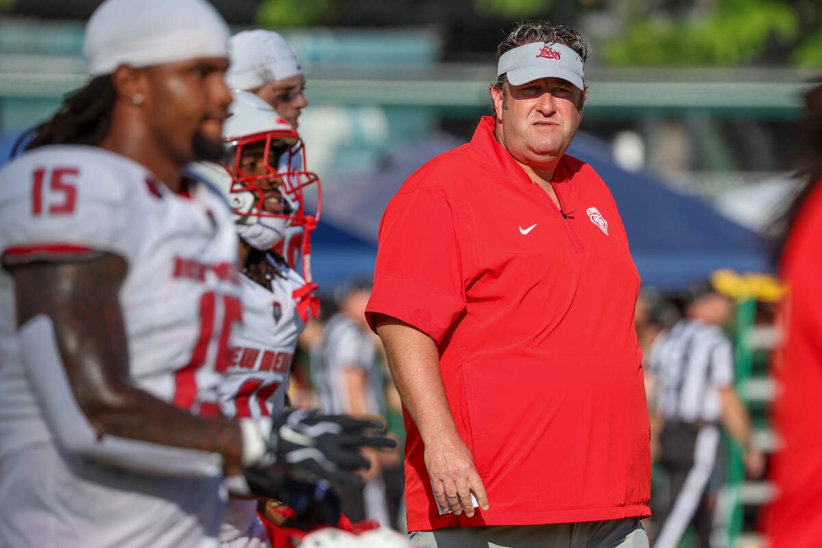 New Mexico Lobos head coach Jason Eck