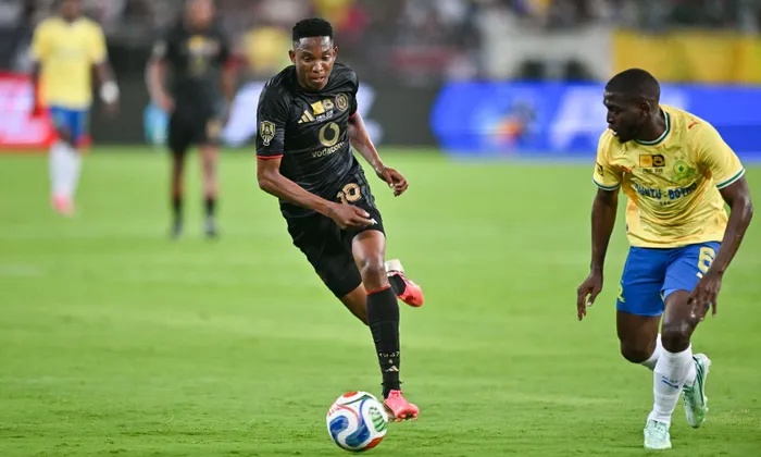 Thalente Mbatha of Orlando Pirates made his firt appearance since after the World Cup when he came accross Aubrey Modiba's Mamelodi Sundowns during the 2026 MTN8 Final at Moses Mabhida Stadium.