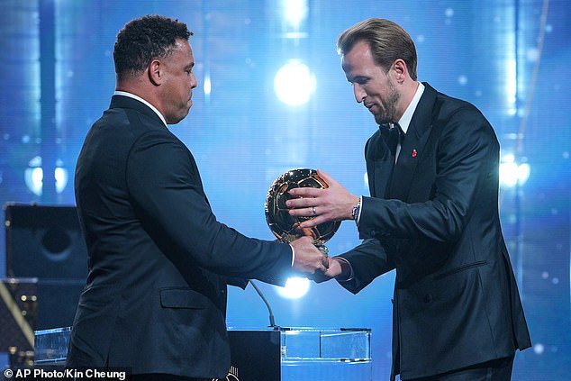 Kane received the award from legendary Brazil forward Ronaldo after beating Lamine Yamal and Kylian Mbappe to the honour