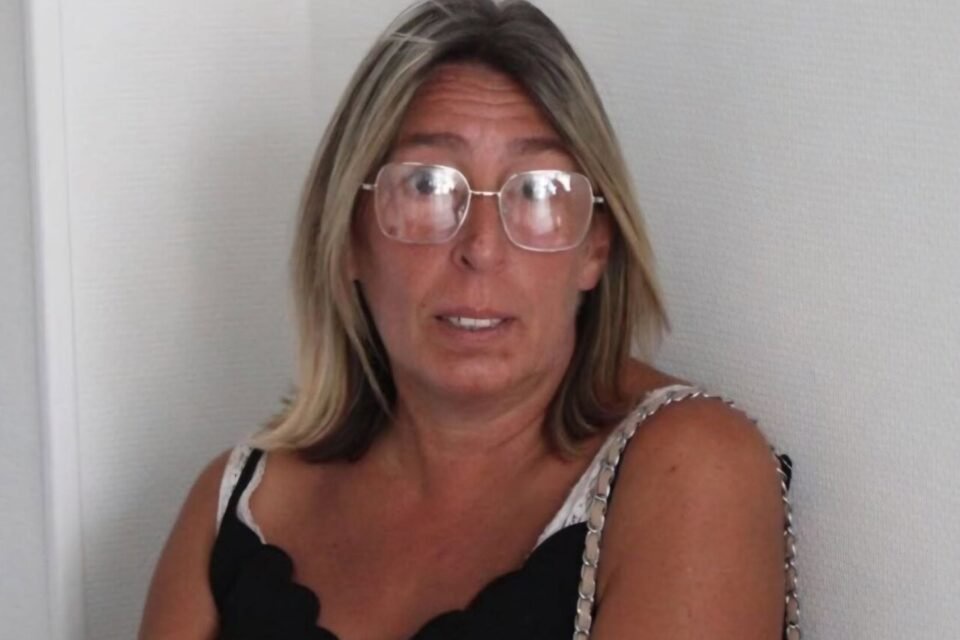Plusieurs clubs amateurs de football rendent hommage à Sandrine Gaspart, présidente du FC Saint-Just-des-Marais à Beauvais, décédée dans l'incendie de sa maison.
